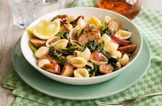 Sausage-and-kale-pasta-LGH-60db1c69-8145-4a86-b1af-9a31f86e61b9-0-1400x919.webp