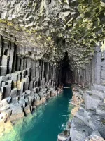 171012812_FingalsCave.jpg.08dee9501bf796a799afc97c1ecf1d4e.webp