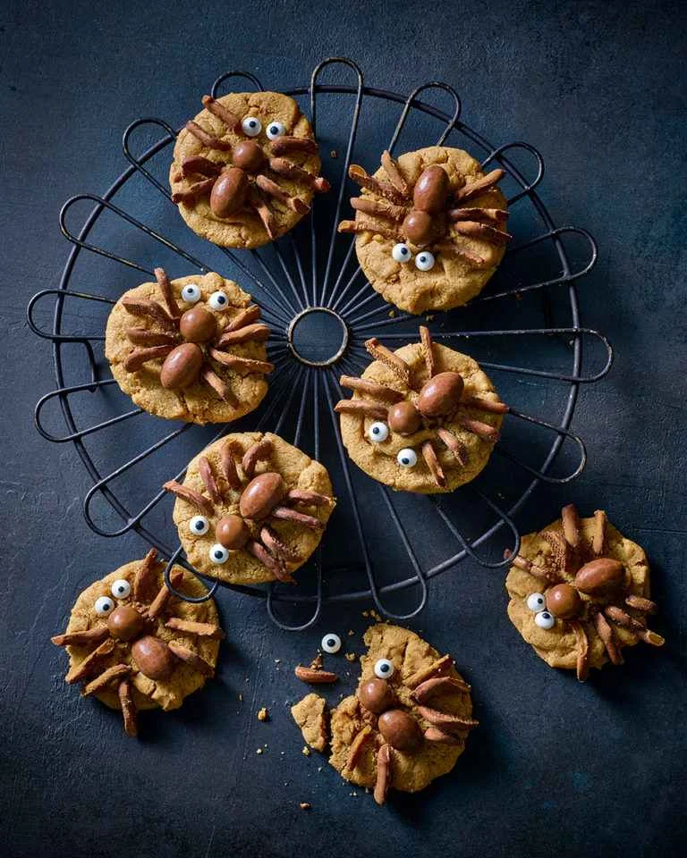 960_HALLOWEEN_COOKIES_SPIDER-768x960.webp